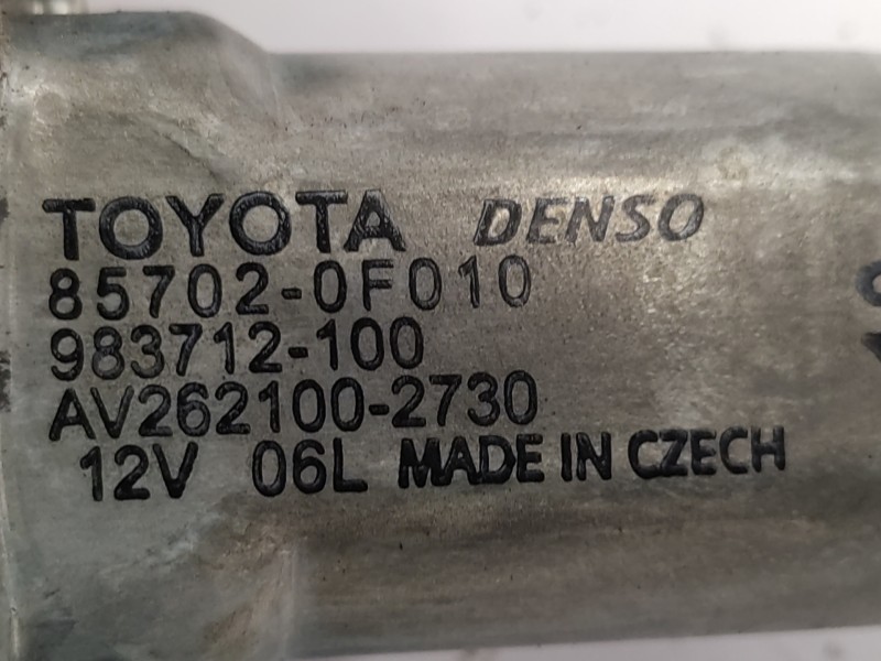 Elevalunas Delantero Izquierdo 698200d041 857020f010  - Toyota Yaris 1.4 Turbodiesel Cat 5