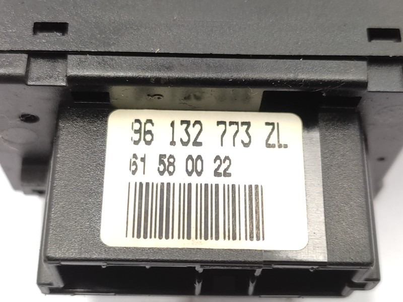 Mando Limpia 96132773zl 623961  - Peugeot 806 Universal Studios Port Aventura 4