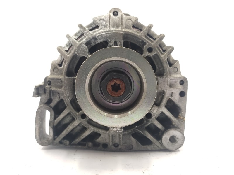 Recambio de alternador para dacia sandero básico referencia OEM IAM 8200660044 SG9B107 7711134753