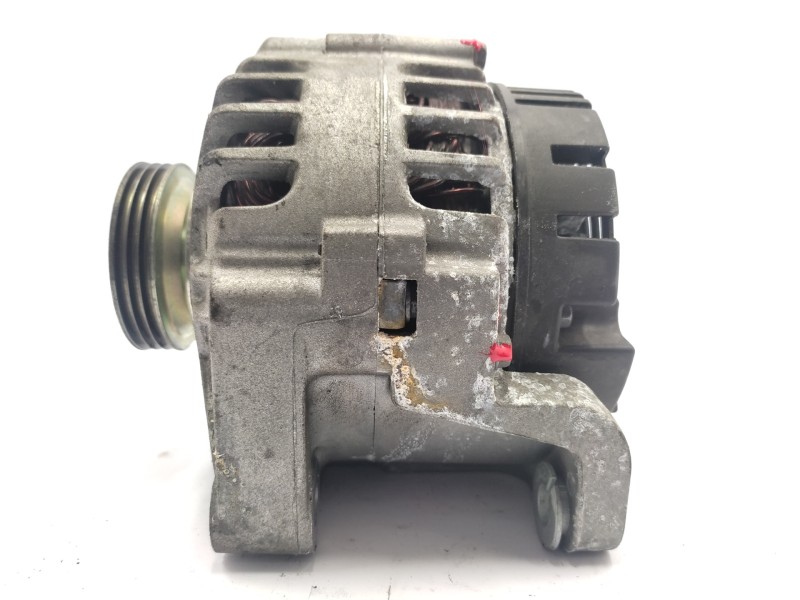 Recambio de alternador para dacia sandero básico referencia OEM IAM 8200660044 SG9B107 7711134753