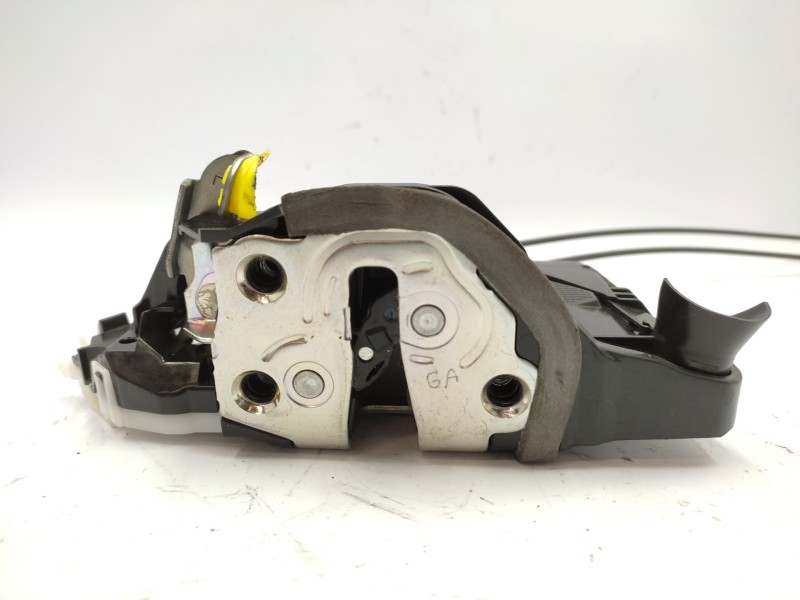 Cerradura Puerta Delantera Izquierda 690400d520  - Toyota Yaris 1.3 16v Cat 2