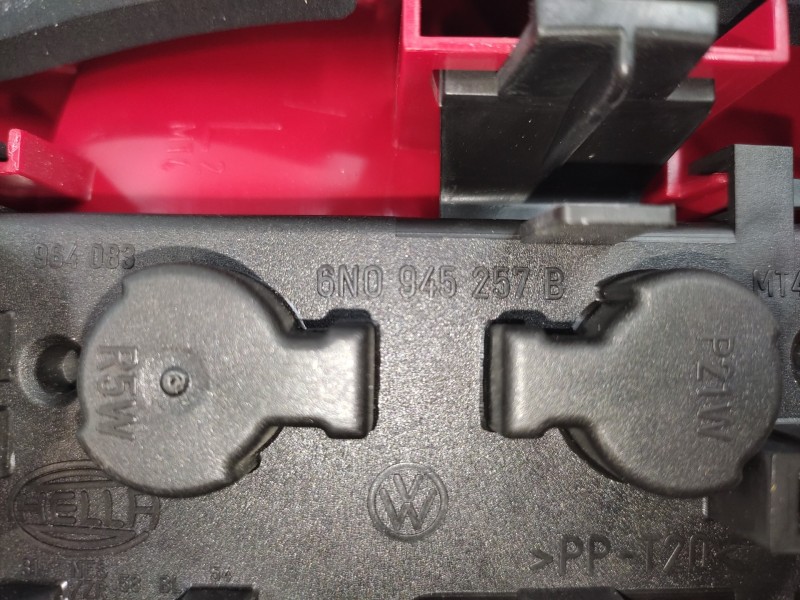 Piloto Trasero Izquierdo 6n0945095h  - Volkswagen Polo Berlina (6n2) Trendline 3