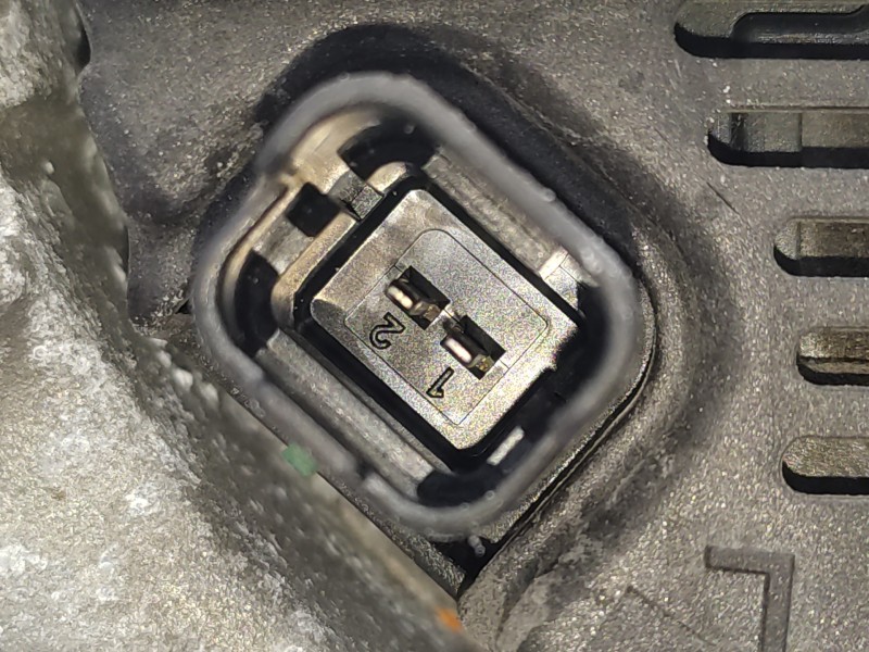 Recambio de alternador para dacia sandero básico referencia OEM IAM 8200660044 SG9B107 7711134753