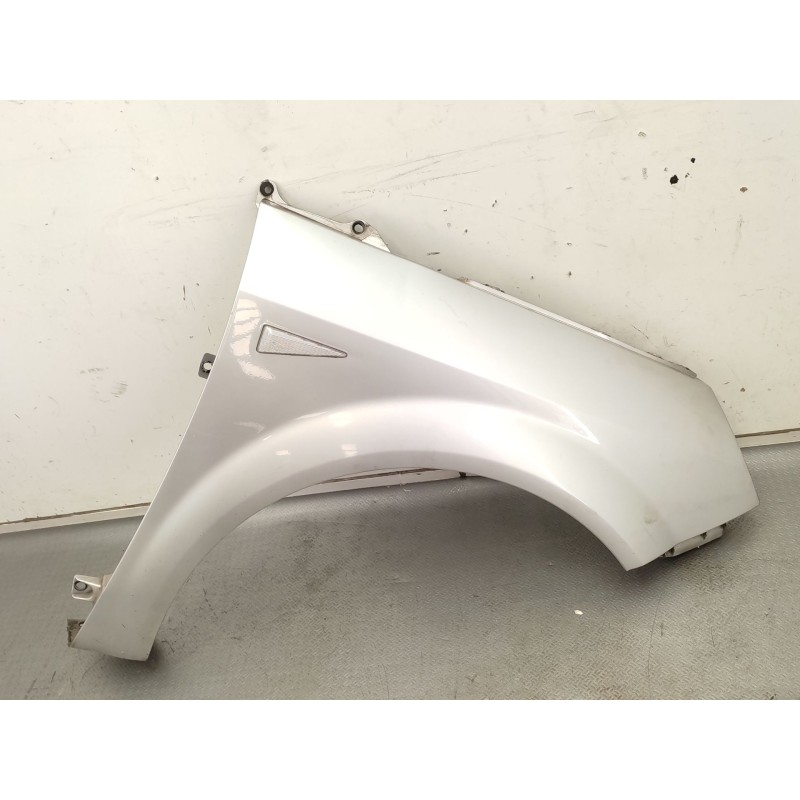 Recambio de aleta delantera derecha para renault scénic ii (jm0/1_) 1.9 dci (jm0g, jm12, jm1g, jm2c) referencia OEM IAM 77014748