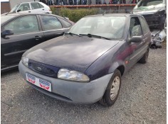 ford fiesta berlina del año 1996