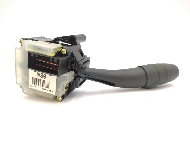 Mando Limpia 934201h300  - Kia Cee'd Emotion 2
