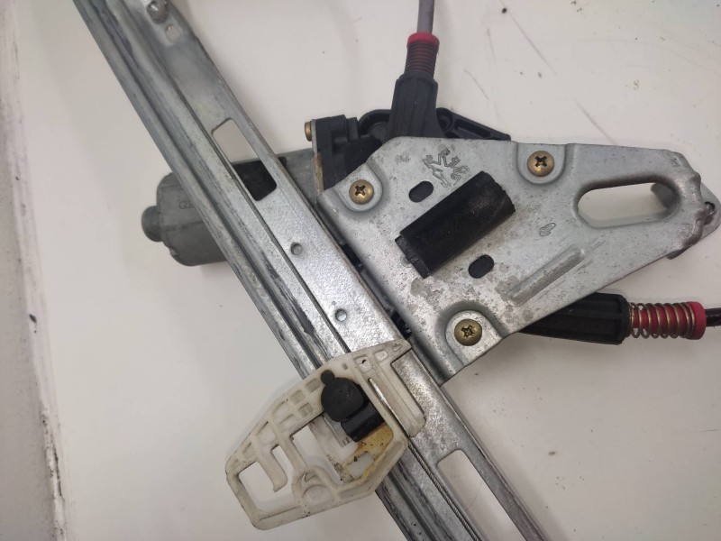 Elevalunas Delantero Derecho 963730580  - Peugeot 206 Berlina 1.4 Hdi 6