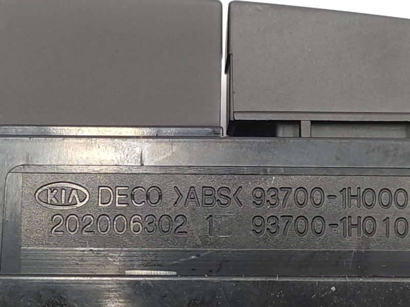Warning 937001h000 937001h010 937001h020 - Kia Cee'd Emotion 3