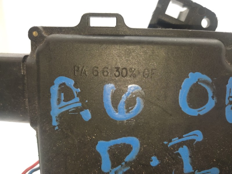 Cerradura Puerta Delantera Izquierda 4b1837015b  - Audi A6 Berlina (4b2) 1.9 Tdi 4
