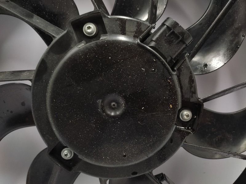 Electroventilador 8200765566 0130307107  - Dacia Sandero Básico 3