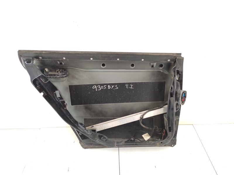 Puerta Trasera Izquierda 4z7833051  - Audi A6 Avant (4b5) 2.5 Tdi 2