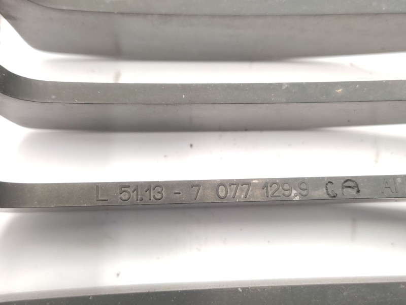 Rejilla Delantera 7077129 51137077129  - Bmw 1 (e87) 118 D 3