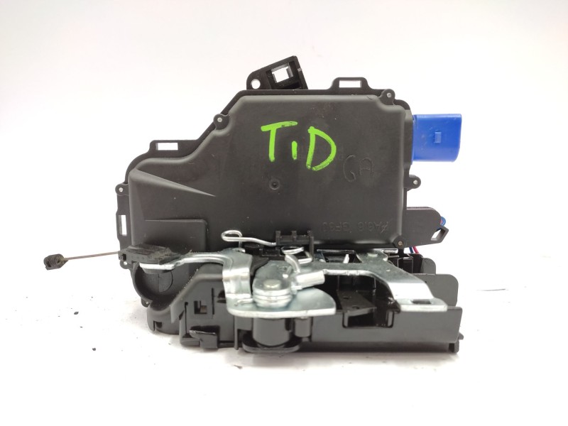 Recambio de cerradura puerta trasera derecha para seat ibiza iii (6l1) 1.4 16v referencia OEM IAM 3B4839016AG  