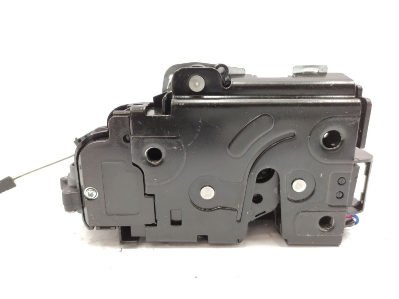 Recambio de cerradura puerta trasera derecha para seat ibiza iii (6l1) 1.4 16v referencia OEM IAM 3B4839016AG  