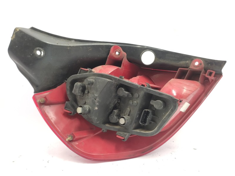 Piloto Trasero Derecho 8200459960  - Renault Clio Iii 1.5 Dci Diesel Cat 2