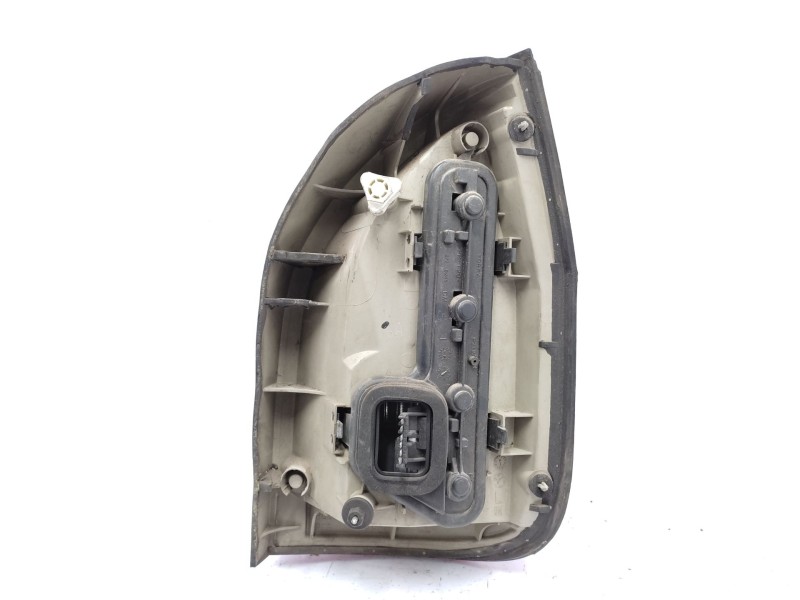 Piloto Trasero Izquierdo 6223027  - Opel Zafira A 2.0 Dti 2