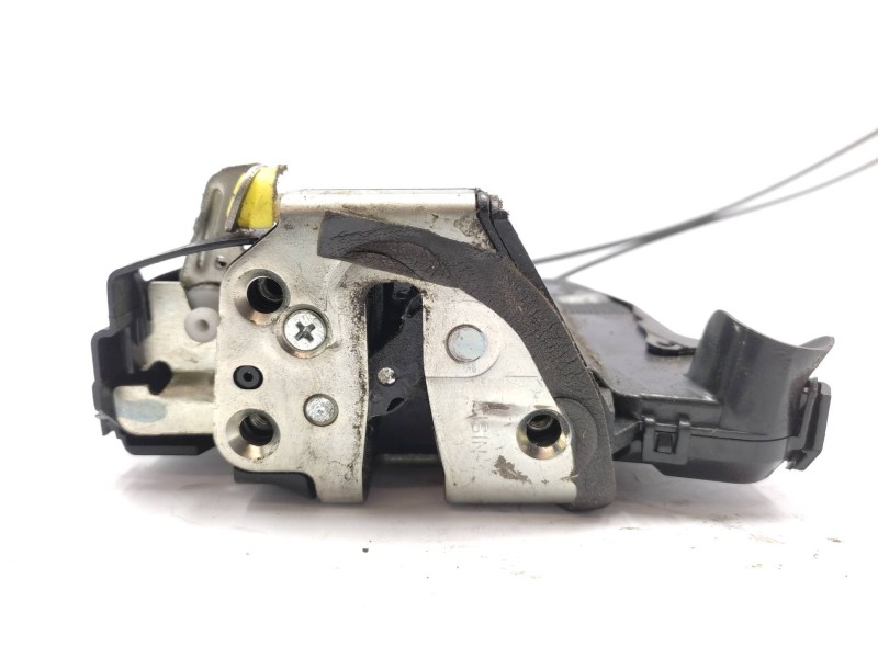 Cerradura Puerta Delantera Izquierda 6904002210  - Toyota Auris 2.0 D-4d Cat 2