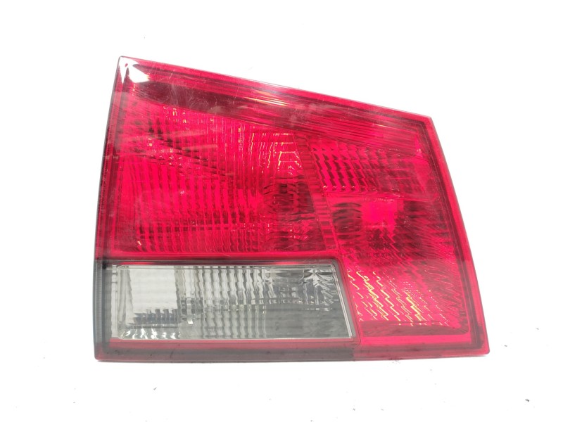 Recambio de piloto trasero izquierdo interior para opel vectra c caravan elegance referencia OEM IAM 13184024 93177997 
