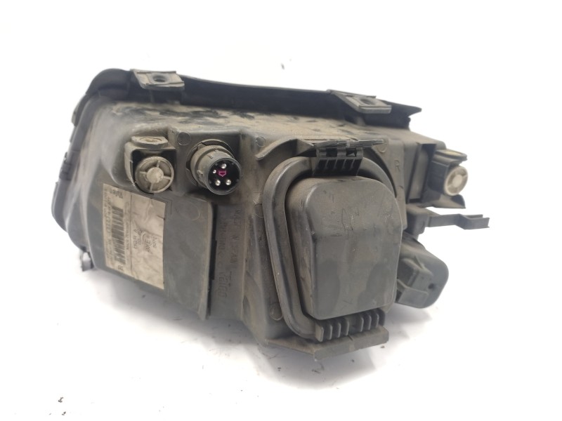 Faro Derecho 8d0941004a 67723141 1852807000 - Audi A4 Berlina (b5) 1.6 3