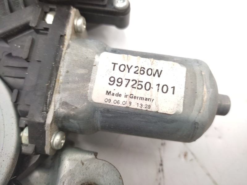 Recambio de elevalunas trasero derecho para toyota corolla verso (r1) 1.8 sol referencia OEM IAM 698300F 997249105 