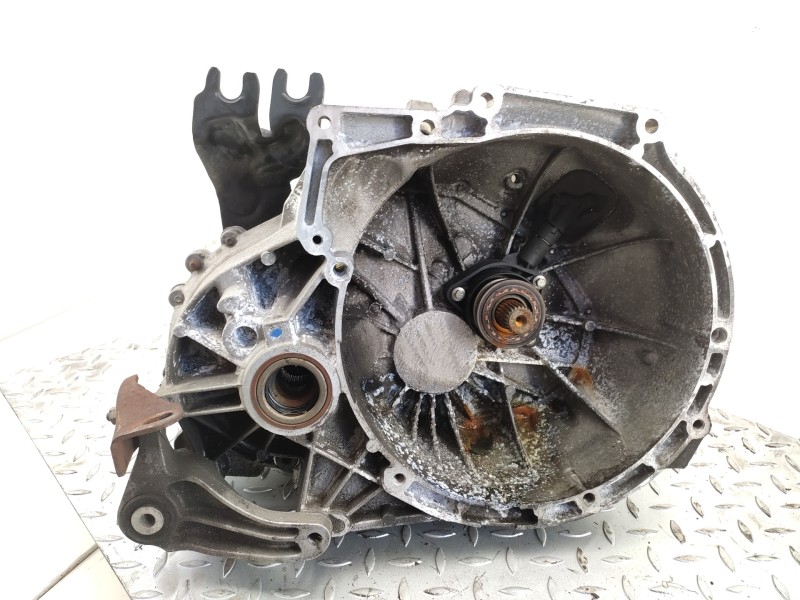 Caja Cambios 9m5r7002ya  - Ford Focus Berlina (cap) 1.6 Tdci Cat 2