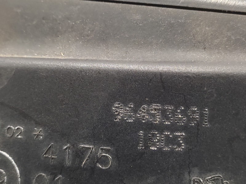Recambio de retrovisor derecho para citroën xsara berlina 1.9td attraction referencia OEM IAM   