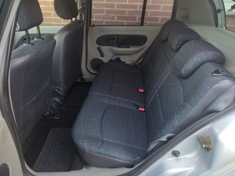 renault clio ii fase ii (b/cb0) del año 2004