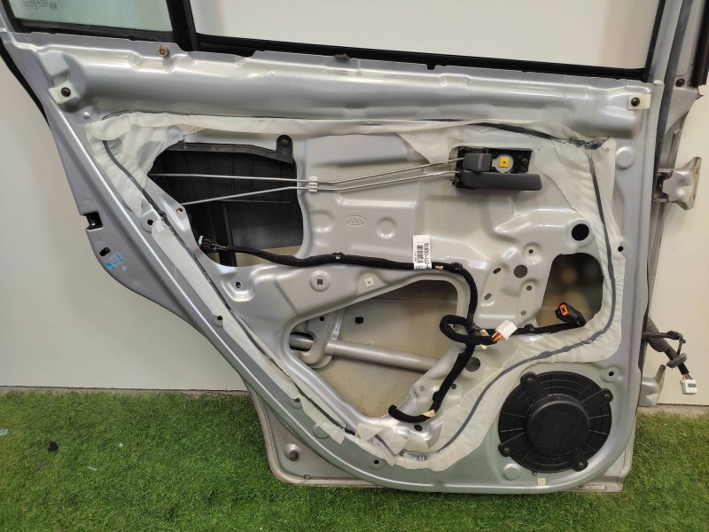 Puerta Trasera Izquierda 770031g220  - Kia Rio 1.4 Ex1 4