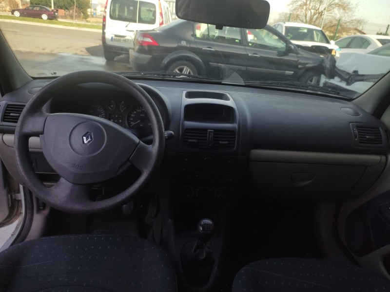renault clio ii fase ii (b/cb0) del año 2004