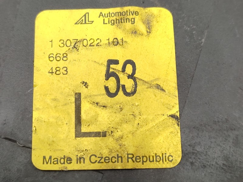 Faro Izquierdo 1307022101  - Audi 80 Avant Básico Berlina 4