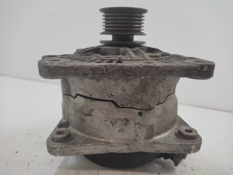 Alternador 028903025h 0123310001 Bosch - Volkswagen Vento (1h2) Cl 6