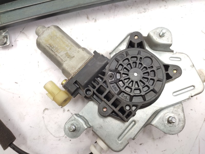 Elevalunas Delantero Izquierdo 8240107000 60814310 - Kia Picanto I (sa) 1.1 Crdi 3