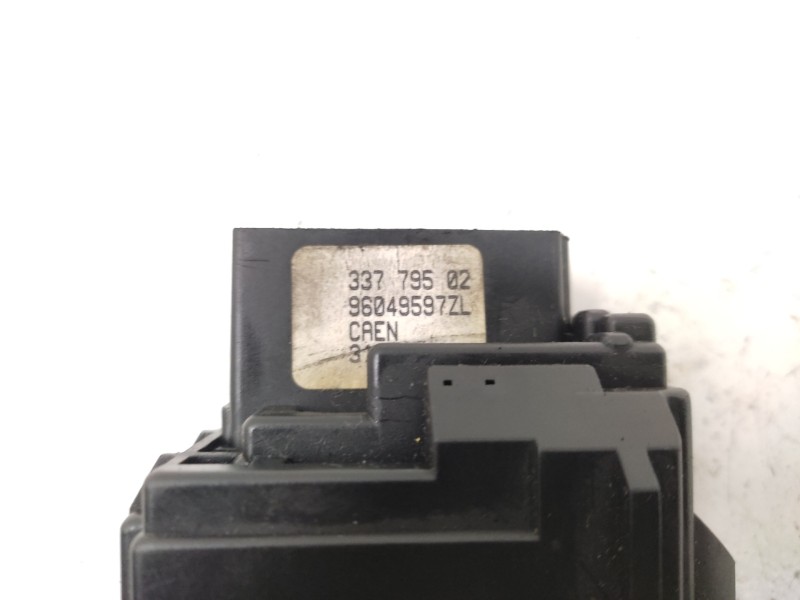 Mando Limpia 96049597zl 33779502  - Citroën Berlingo 1.9 800 D Furg. 4