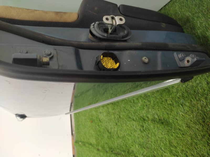 Puerta Trasera Derecha 0051726858  - Lancia Thesis (115) 2.0 20v Turbo Soft Executive 2