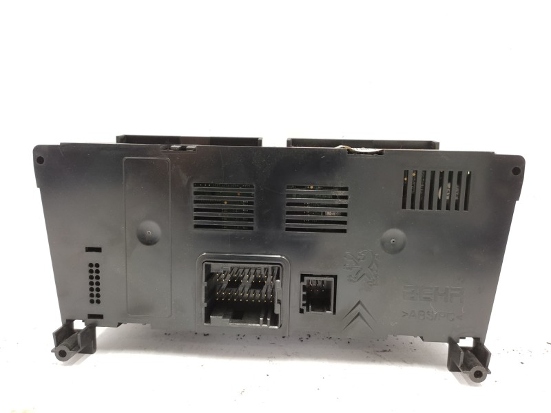 Mando Climatizador 96837481xt 6452p3  - Peugeot 3008 Premium 4