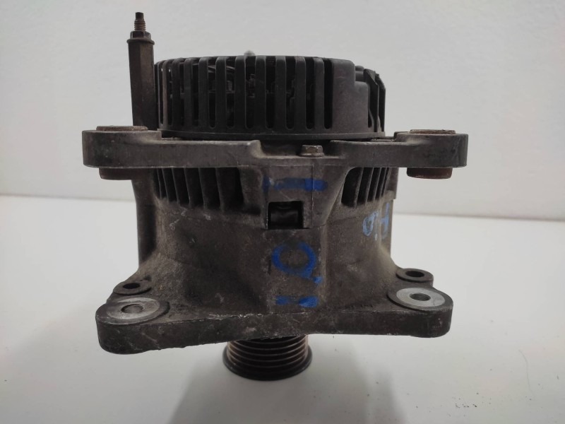 Alternador 037903023q 2541819b Valeo - Volkswagen Polo Berlina (6n1) Básico 2