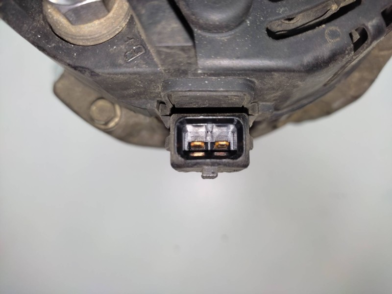 Alternador 037903023q 2541819b Valeo - Volkswagen Polo Berlina (6n1) Básico 3