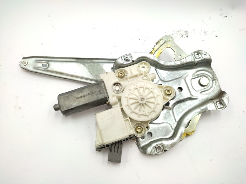Elevalunas Trasero Izquierdo 6984005100  - Toyota Avensis Berlina (t25) 2.0 D-cat 3