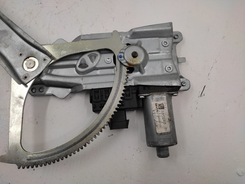 Elevalunas Delantero Derecho 13132435 0130821455  - Opel Zafira B 1.9 Cdti 3