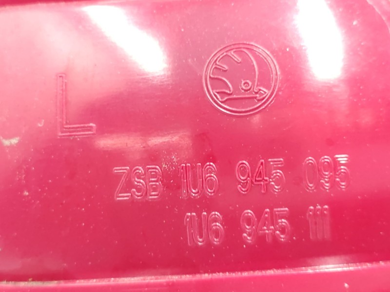Piloto Trasero Izquierdo 1u6945111c 1u6945095  - Skoda Octavia I (1u2) 1.9 Tdi 4