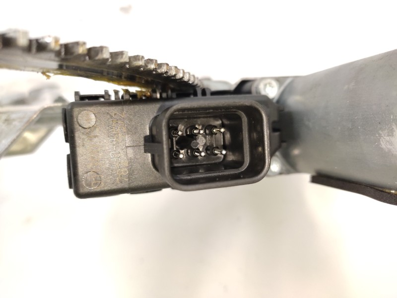 Elevalunas Delantero Derecho 93184843  - Opel Zafira B Cosmo 4