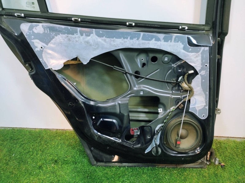 Puerta Trasera Izquierda 93175836  - Opel Vectra C Berlina Elegance 5