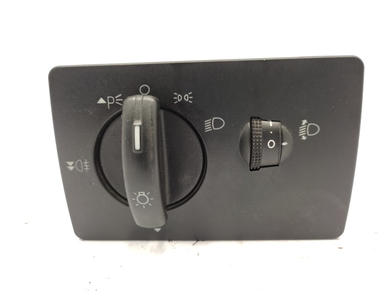 Recambio de mando luces para ford focus turnier (cb4) trend referencia OEM IAM 7M5T13A024LA 1471875 