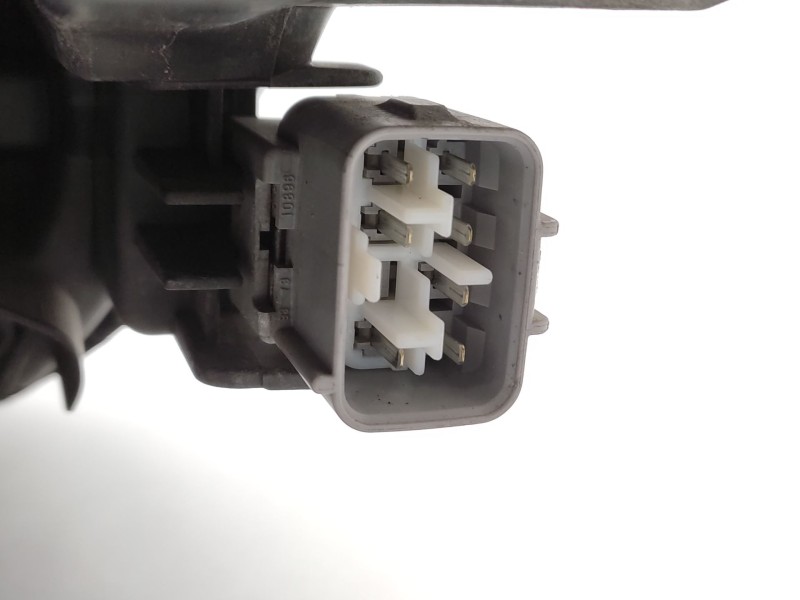 Faro Derecho 8113002k30  - Toyota Auris (_e18_) 1.8 Hybrid (zwe186_) 3