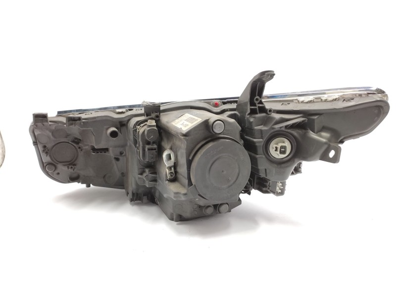 Faro Derecho 8113002k30  - Toyota Auris (_e18_) 1.8 Hybrid (zwe186_) 4