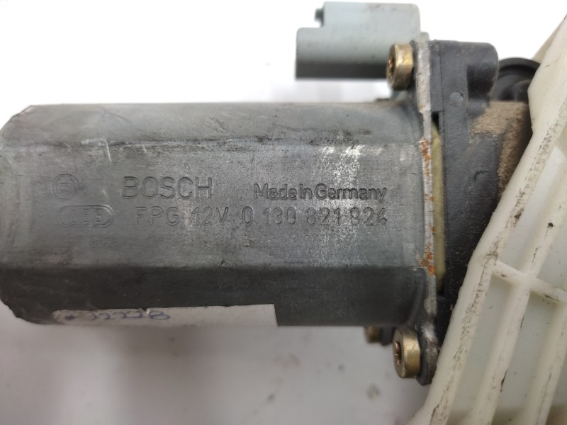 Elevalunas Trasero Derecho 0130821924  - Peugeot 406 Berlina (s1/s2) 1.6 3