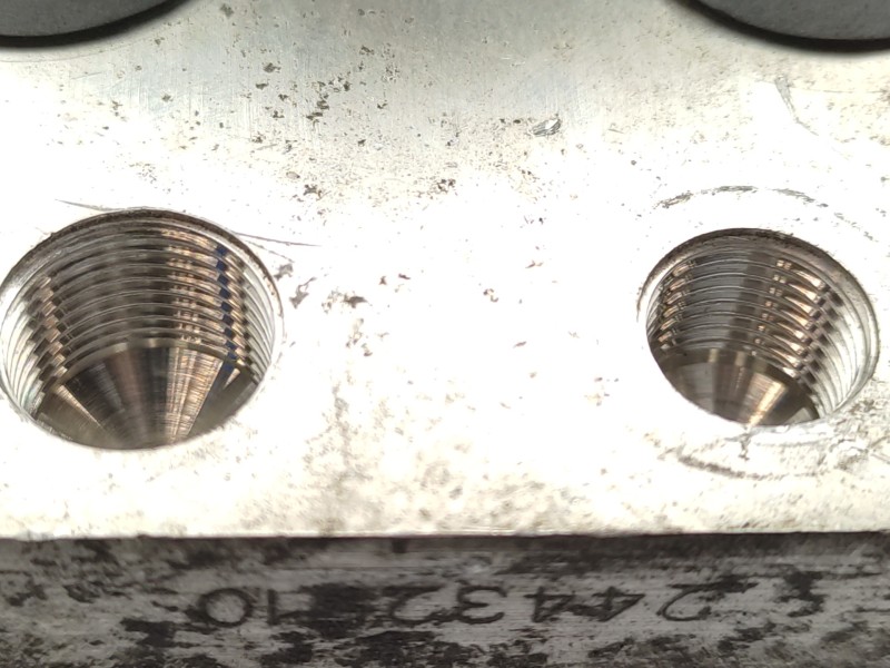 Abs 24432510 0265220636 9201632 - Opel Zafira A Elegance 8