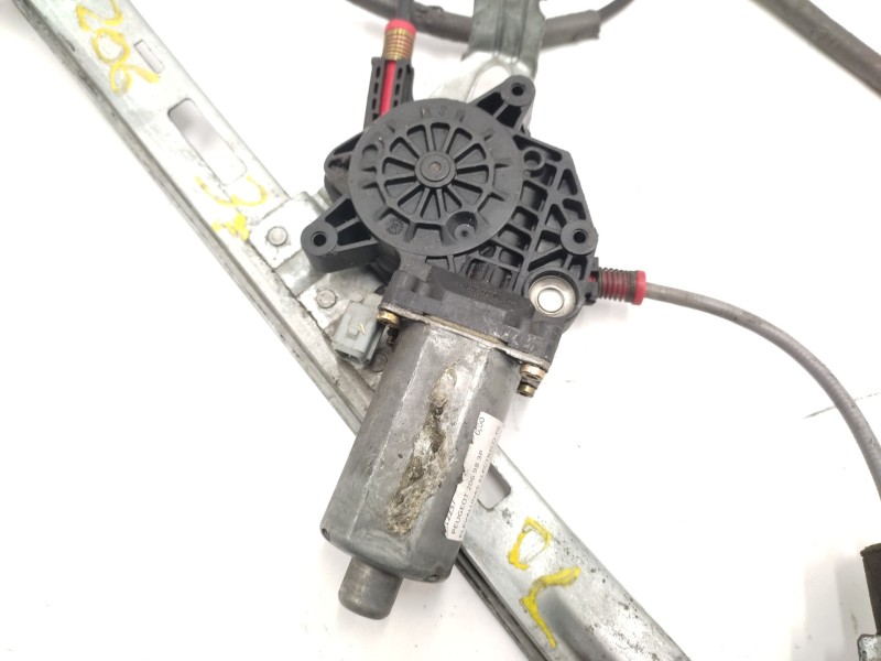 Elevalunas Delantero Derecho 963730580  - Peugeot 206 Berlina 1.1 2