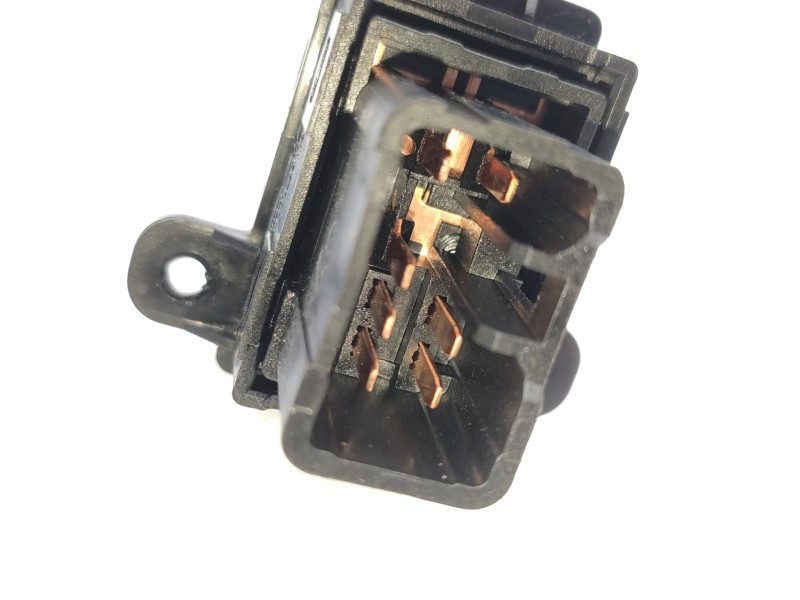 Mando Elevalunas Trasero Izquierdo 4865201110 935802k000wk  - Kia Soul 1.6 Crdi Cat 3