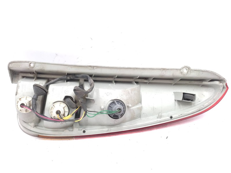 Piloto Trasero Izquierdo 9240102010  - Hyundai Atos (mx) Gls 2